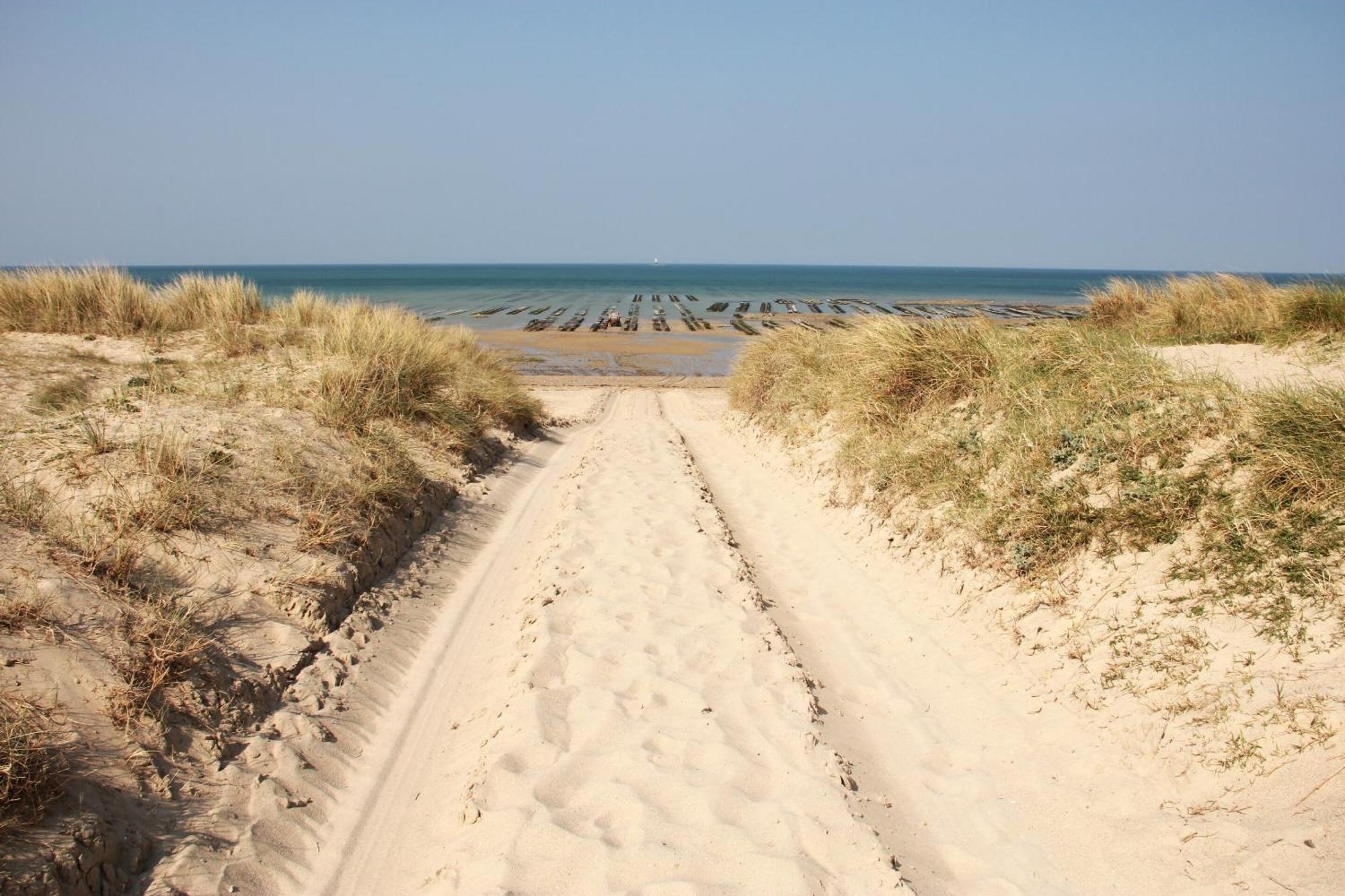 Casa Cotentins Gouville-sur-Mer ภายนอก รูปภาพ